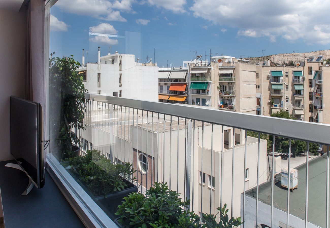 Apartment in Athens - Athens Luxury 4 Bedroom apartment w/terrace & BBQ