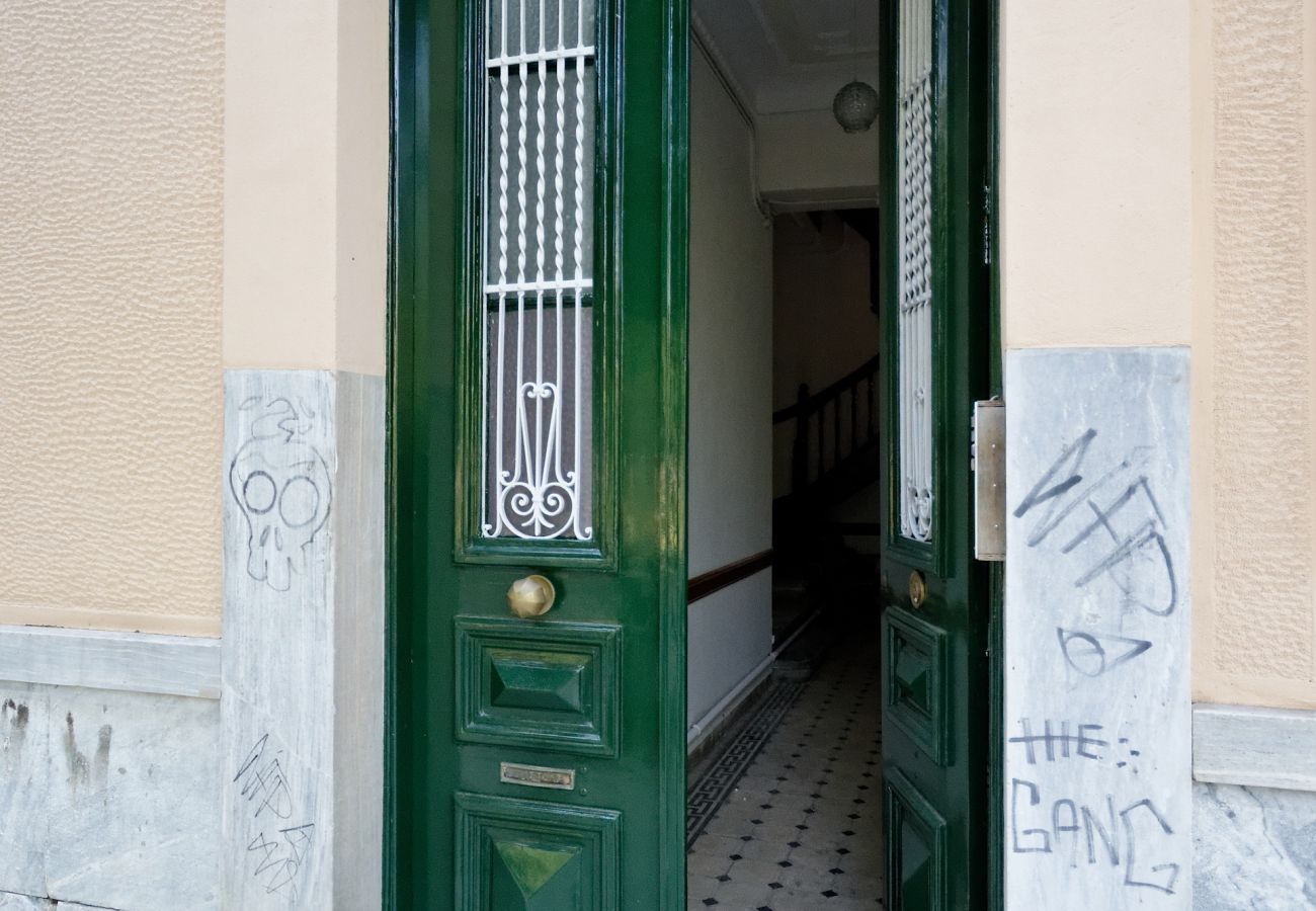 Apartment in Athens - Athens History 4 Bedroom Apartment, A Unique Gem in the Historic Core of Athens.﻿