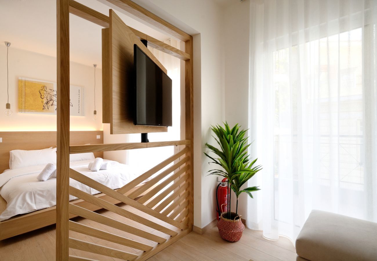 Studio in Athens - Stylish Studio w/Balcony & Gym in Athens