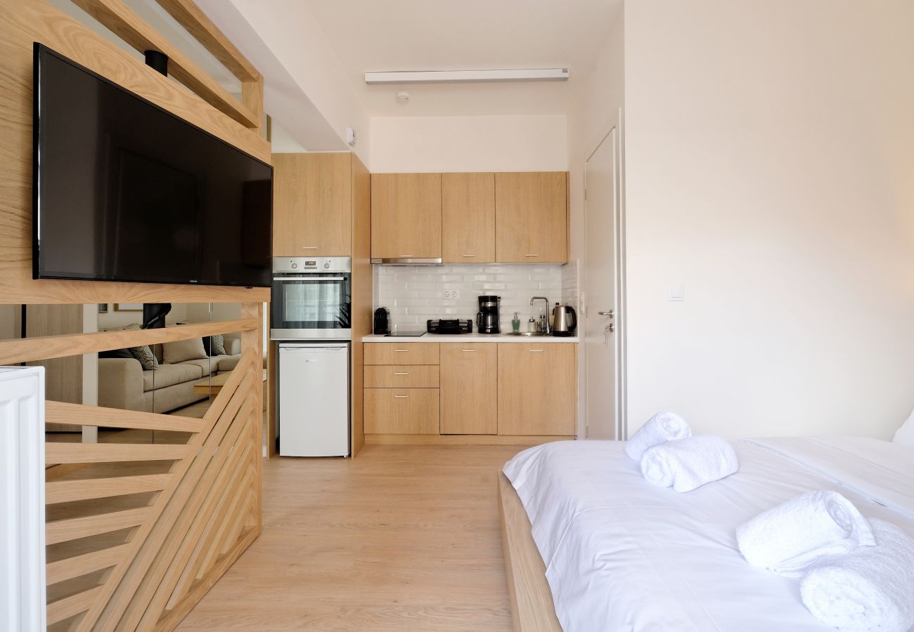 Studio in Athens - Stylish Studio w/Balcony & Gym in Athens