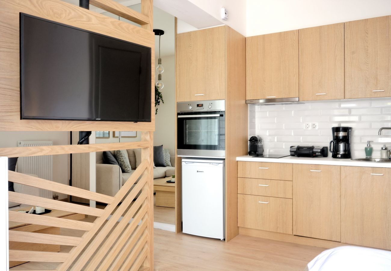 Studio in Athens - Stylish Studio w/Balcony & Gym in Athens