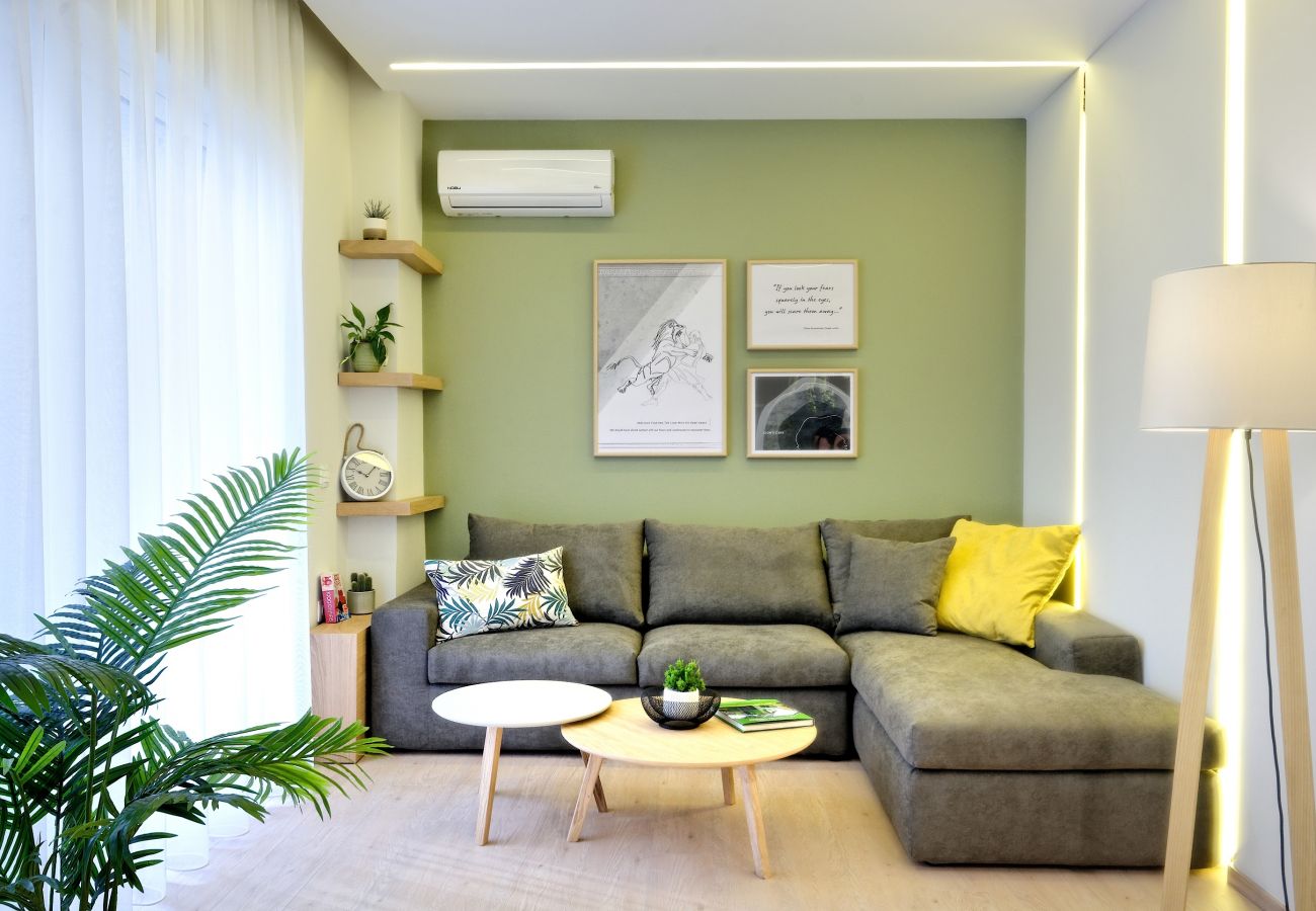 Apartment in Athens - Hercules Residence, Elegant 2 bedrooms Apartment with private Patio & Gym