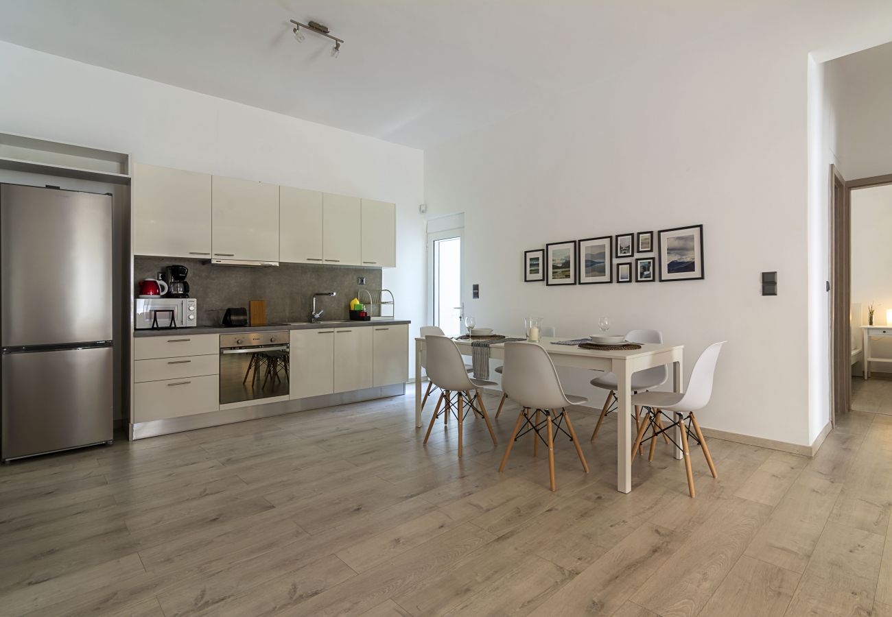 Apartment in Kallithea - Spacious Apartment in Athens next to Acropolis