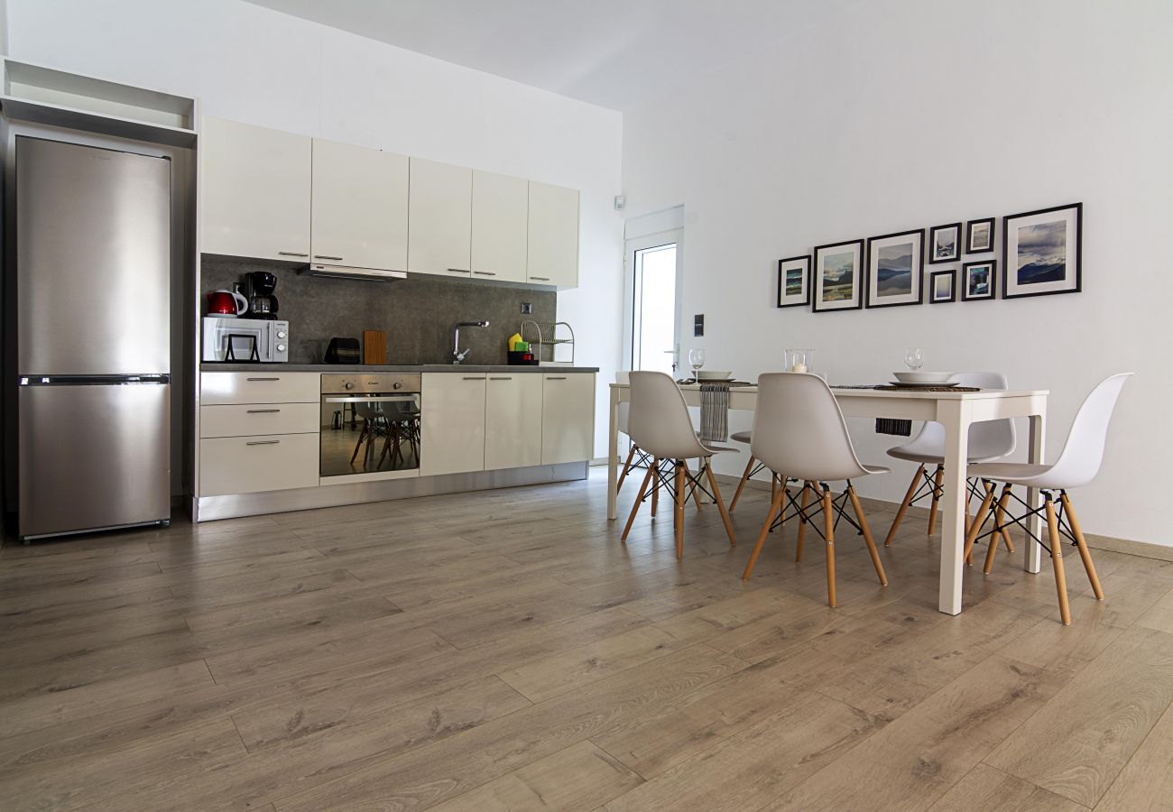 Apartment in Kallithea - Spacious Apartment in Athens next to Acropolis