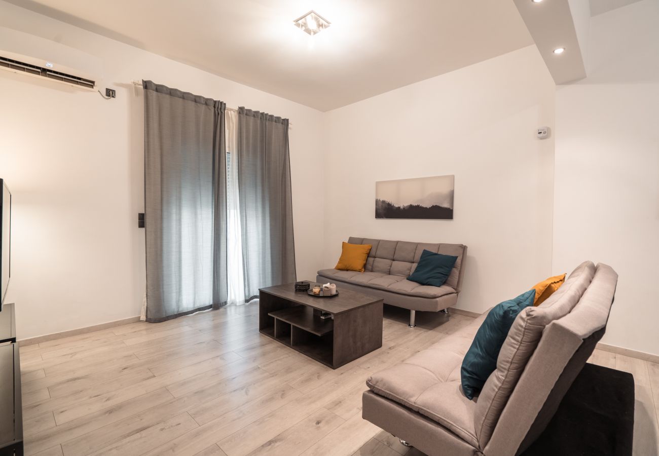 Apartment in Kallithea - Spacious Apartment in Athens next to Acropolis