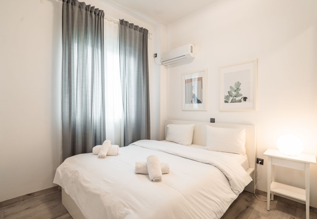 Apartment in Kallithea - Spacious Apartment in Athens next to Acropolis