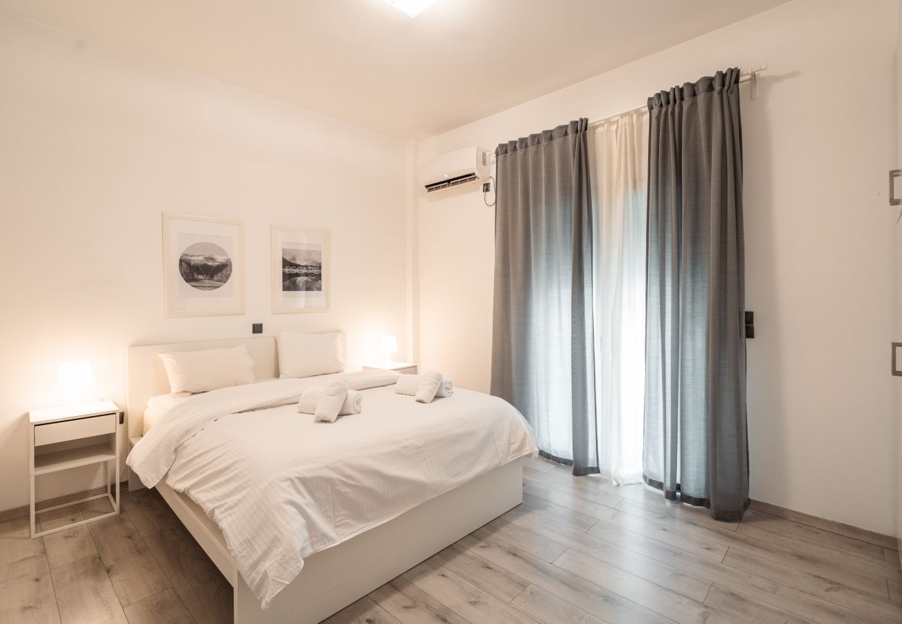 Apartment in Kallithea - Spacious Apartment in Athens next to Acropolis