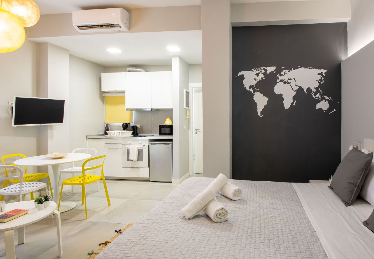 Studio in Athens - Stylish Studio in the Heart of Athens