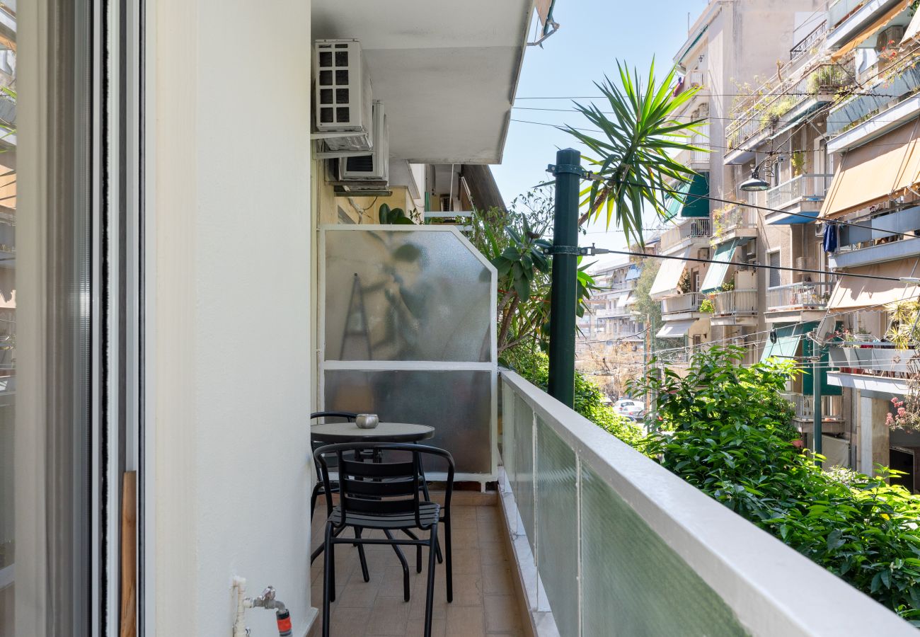 Apartment in Athens - Spacious Apartment in Koukaki area close to Metro