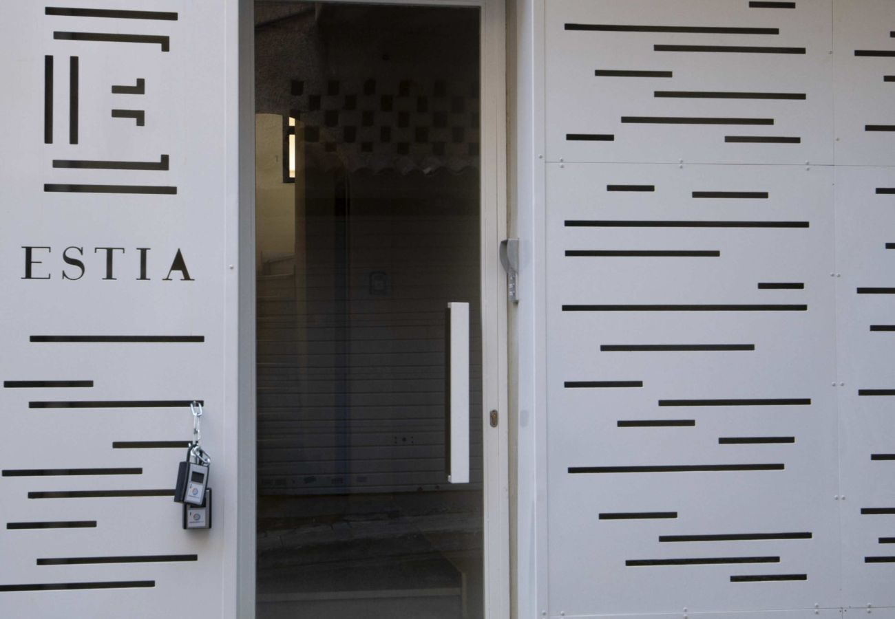 Apartment in Athens - Spacious 4 Bedrooms & 4 bathrooms Apartment in Neos Kosmos