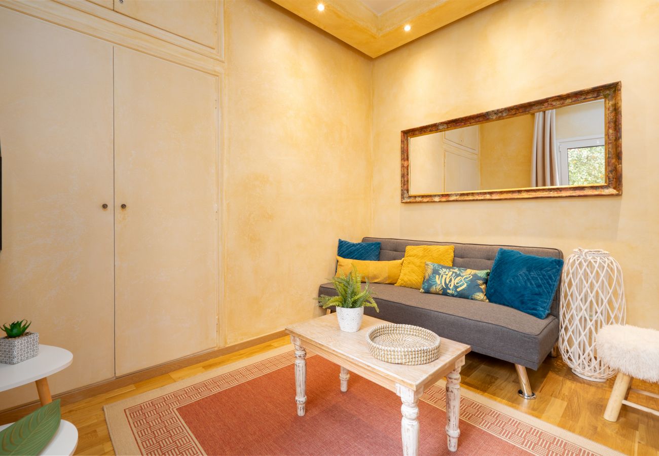 Apartment in Athens - Modern Apartment in Koukaki 10 mins to Acropolis