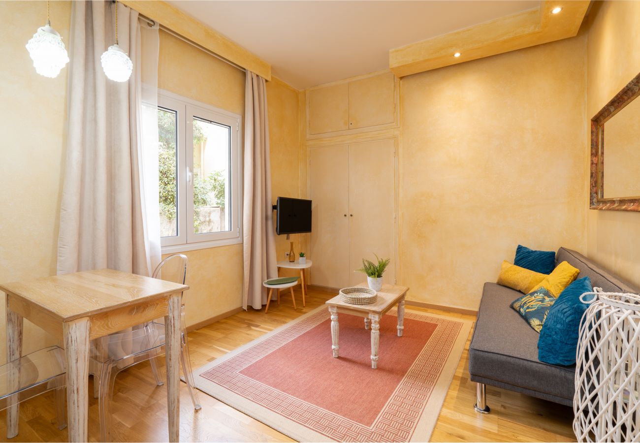 Apartment in Athens - Modern Apartment in Koukaki 10 mins to Acropolis