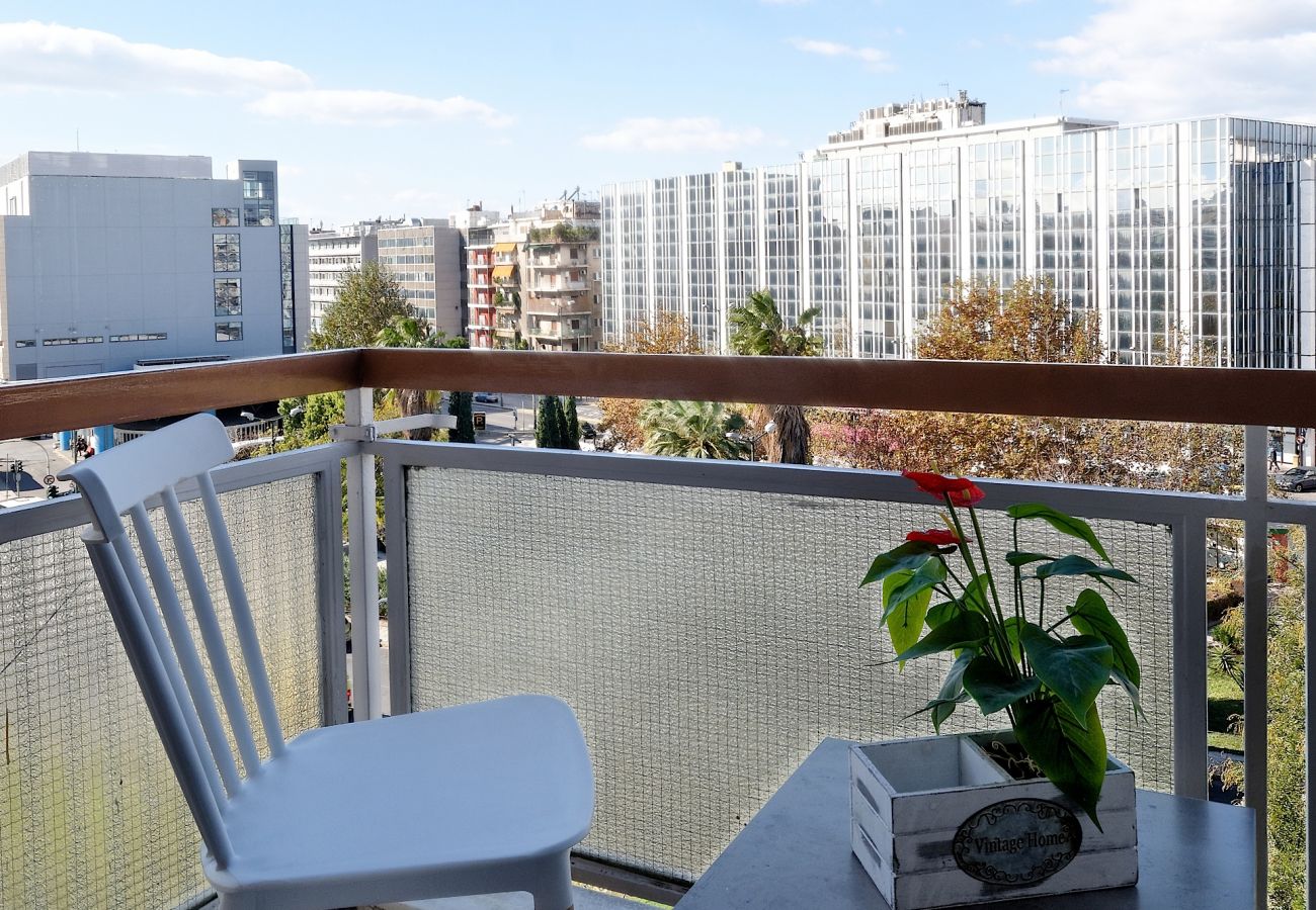 Apartment in Athens - Athens Heartbeat! Excepcionally connected, centric, w/Acropolis view 