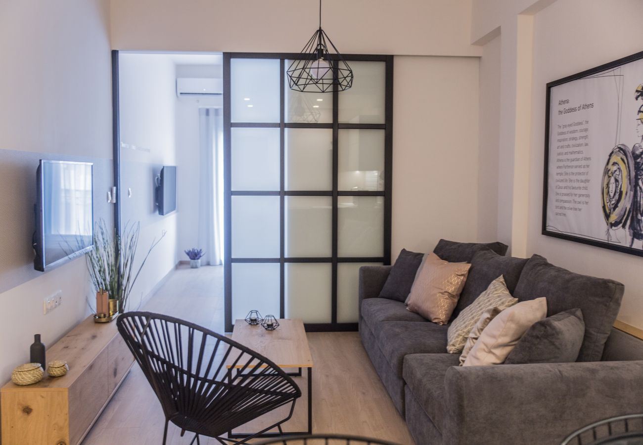 Apartment in Athens - Modern Studio in Athens w/Balcony, Gym & Wi-fi