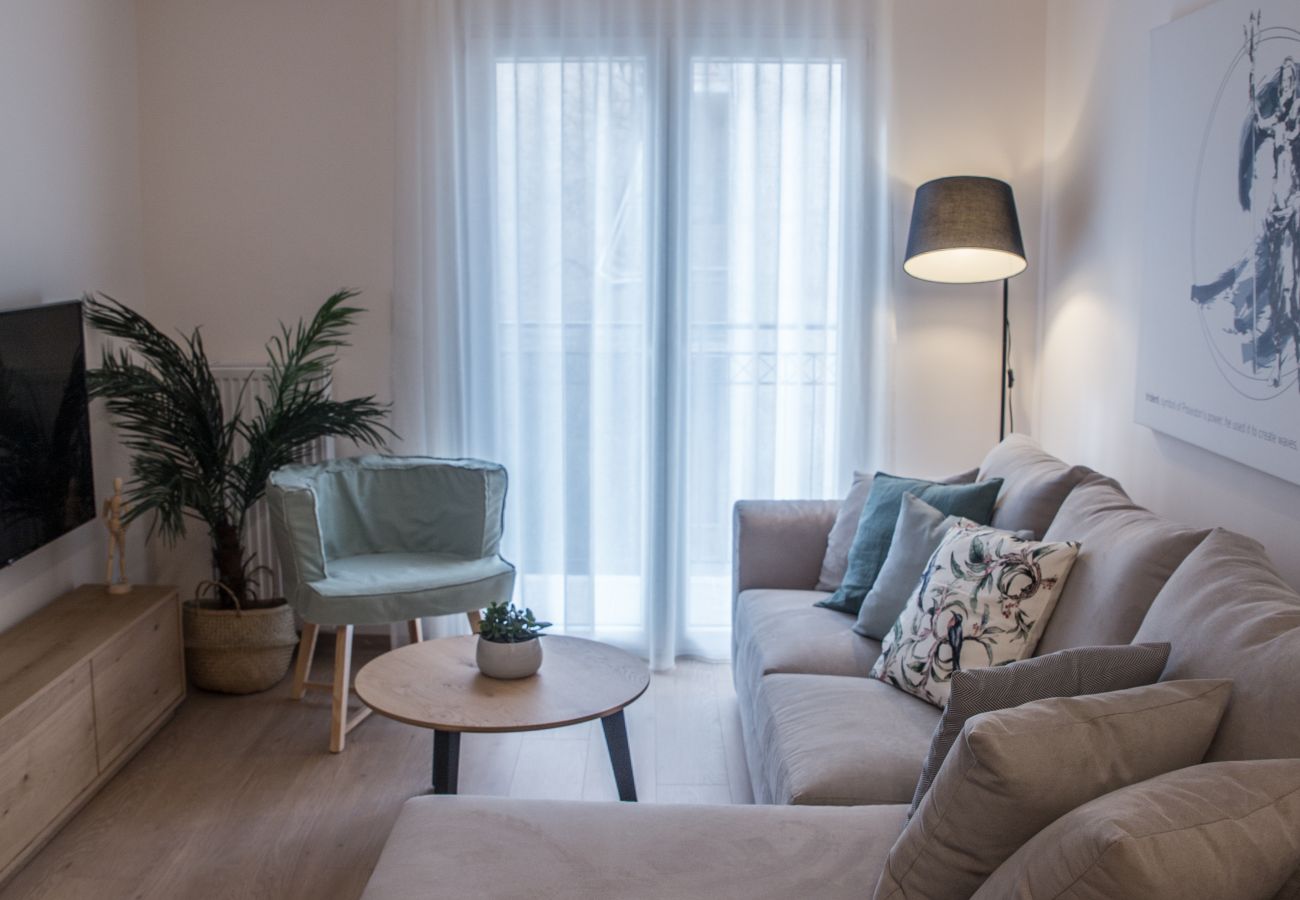 Apartment in Athens - Olympus Residence Demeter, 3 bedroom apartment, fully equipped ideal for groups with Gym and Fast Wifi