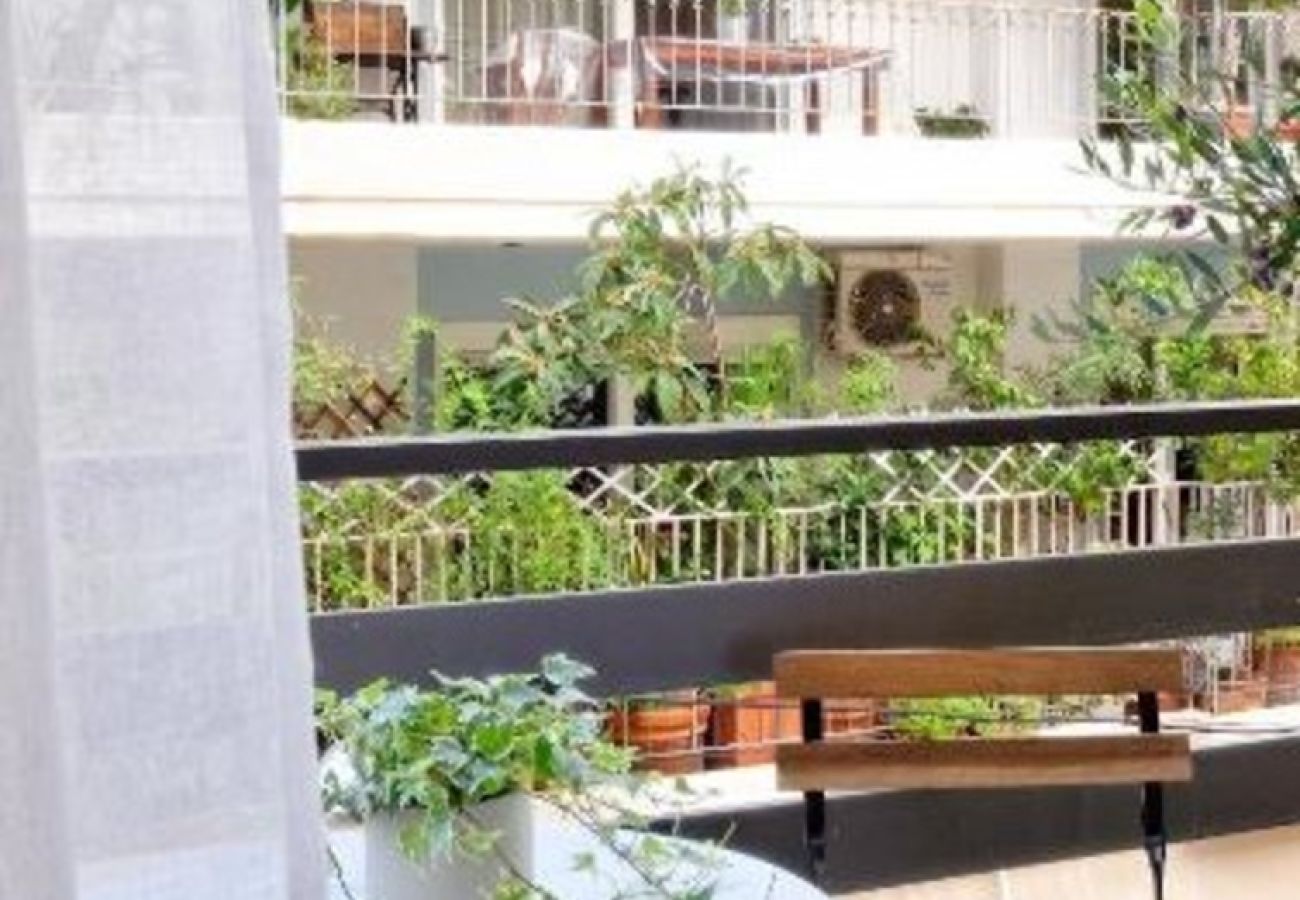 Apartment in Kaisariani - Odyssey Residence Sirens, fully equipped Cozy apartment with balcony in Kaisariani area