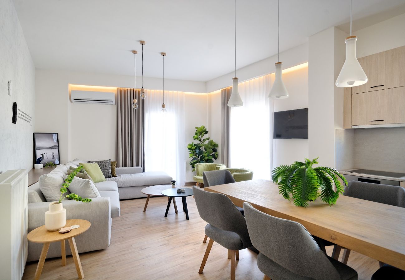 Apartment in Kaisariani - Odyssey Residence Calypso, modern 3 bedrooms and 3 bathrooms full floor apartment in Kaisariani area, Ideal for Groups