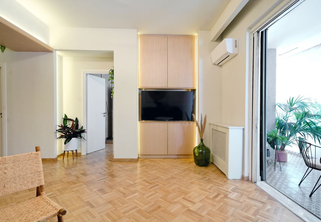 Apartment in Athens - Unique 3 bedrooms apartment in Exclusive Kolonaki area, balcony with furniture