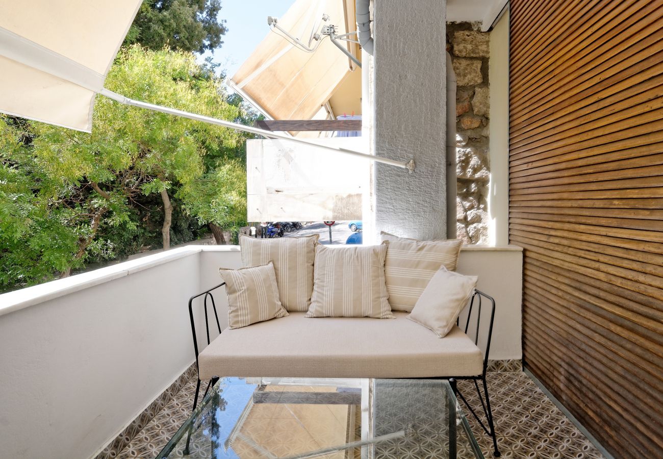 Apartment in Athens - Unique 3 bedrooms apartment in Exclusive Kolonaki area, balcony with furniture