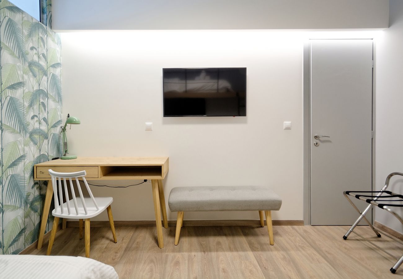 Apartment in Athens - Urban Melodies Deluxe aptm close to Megaro Musikis 