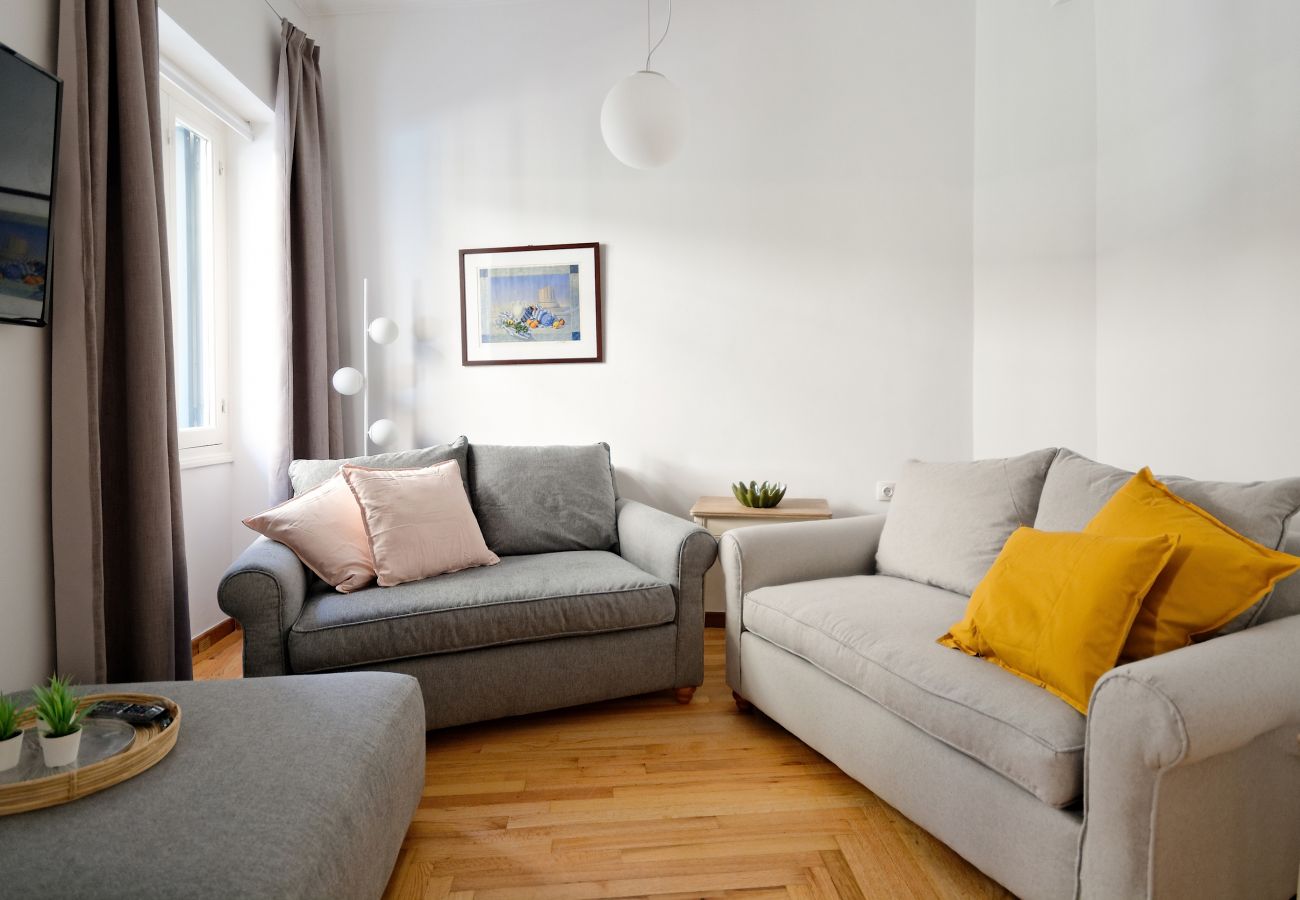 Apartment in Athens - Art In Athens 4 bedrooms apartment, close to Goulandri Modern Art Museum In Pagrati