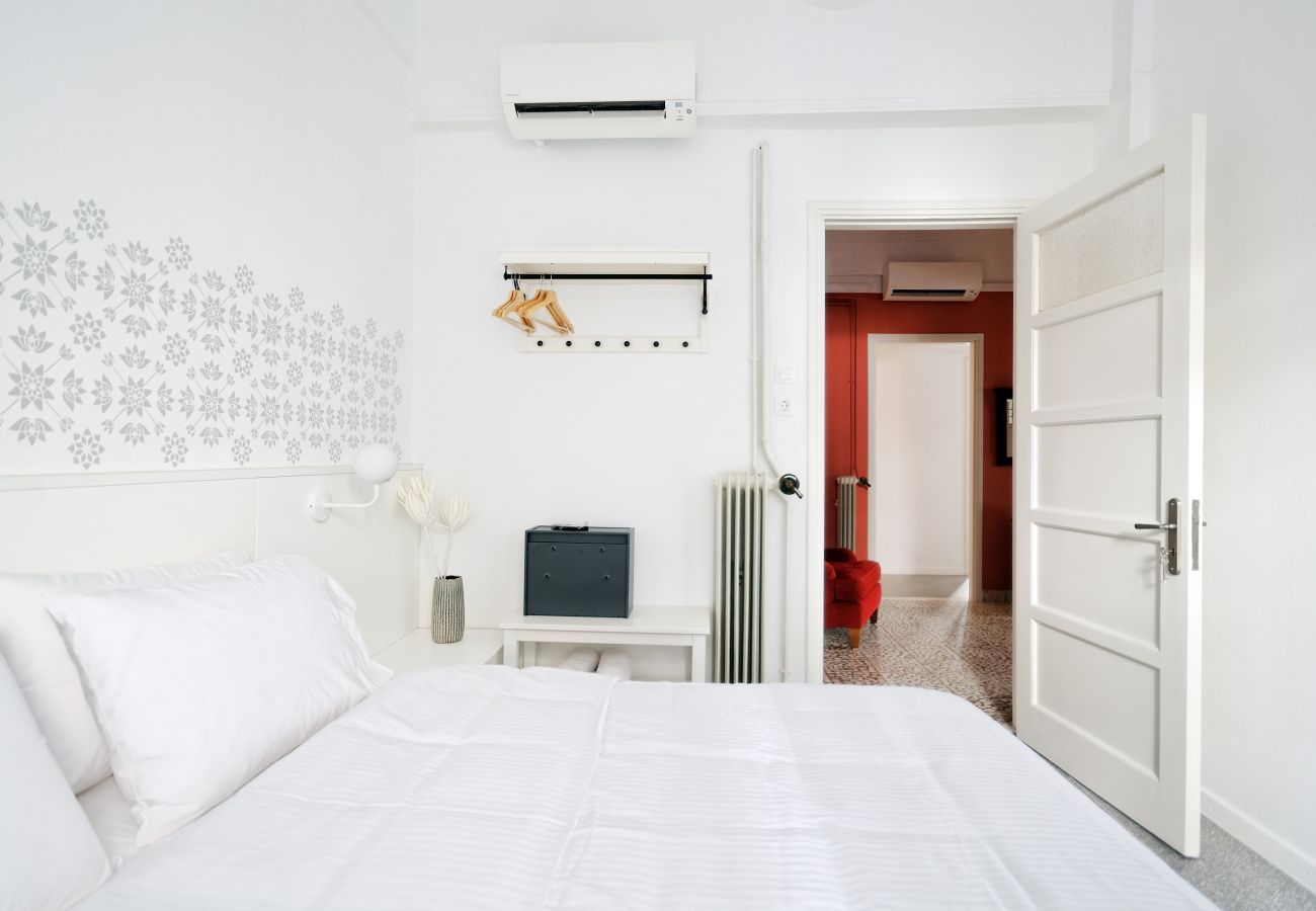 Apartment in Athens - Art In Athens 4 bedrooms apartment, close to Goulandri Modern Art Museum In Pagrati