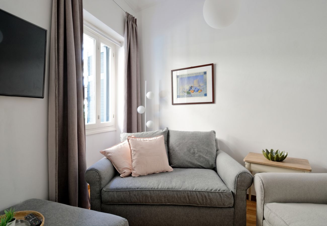 Apartment in Athens - Art In Athens 4 bedrooms apartment, close to Goulandri Modern Art Museum In Pagrati