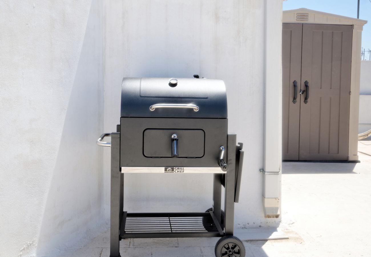 Apartment in Athens - Muses Residence Kleio modern apartment in Koukaki, with rooftop common area BBQ and Gazebo. Short Walk to Sites.