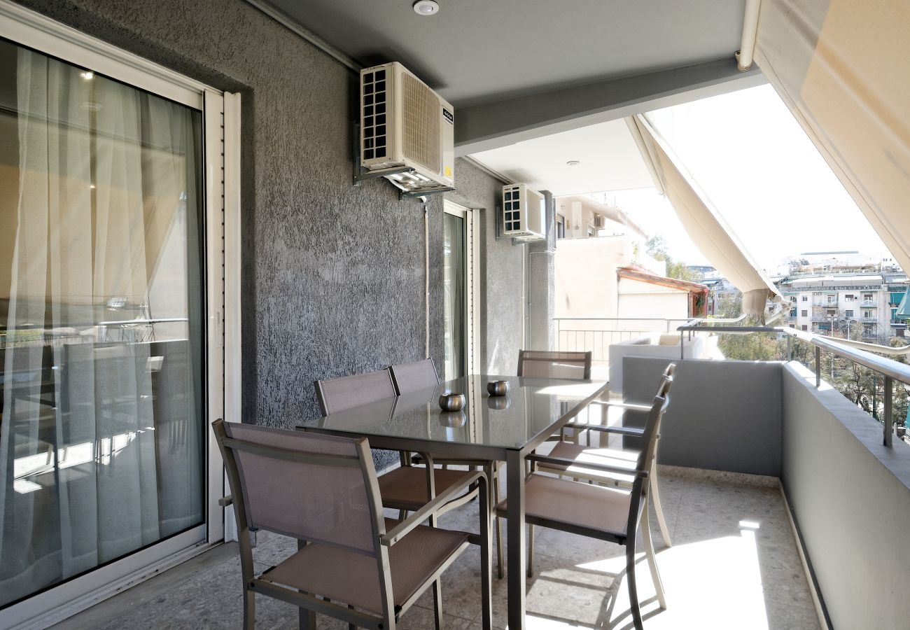 Apartment in Athens - Trojan Affair Paris, 3 bedrooms apartment with balcony and parking