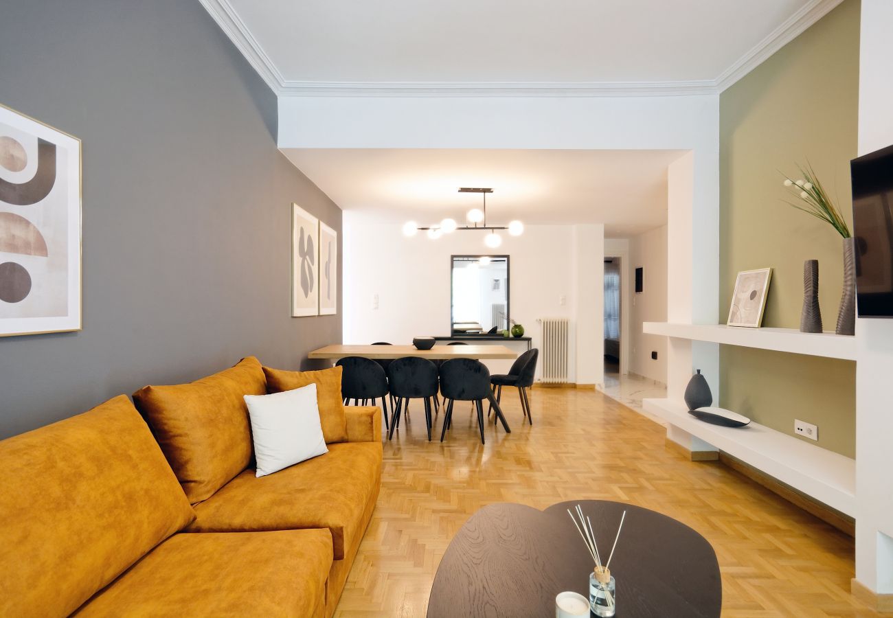 Apartment in Athens - Elegant 3 Bedroom apartment w/ Balcony in Pagrati, Athens