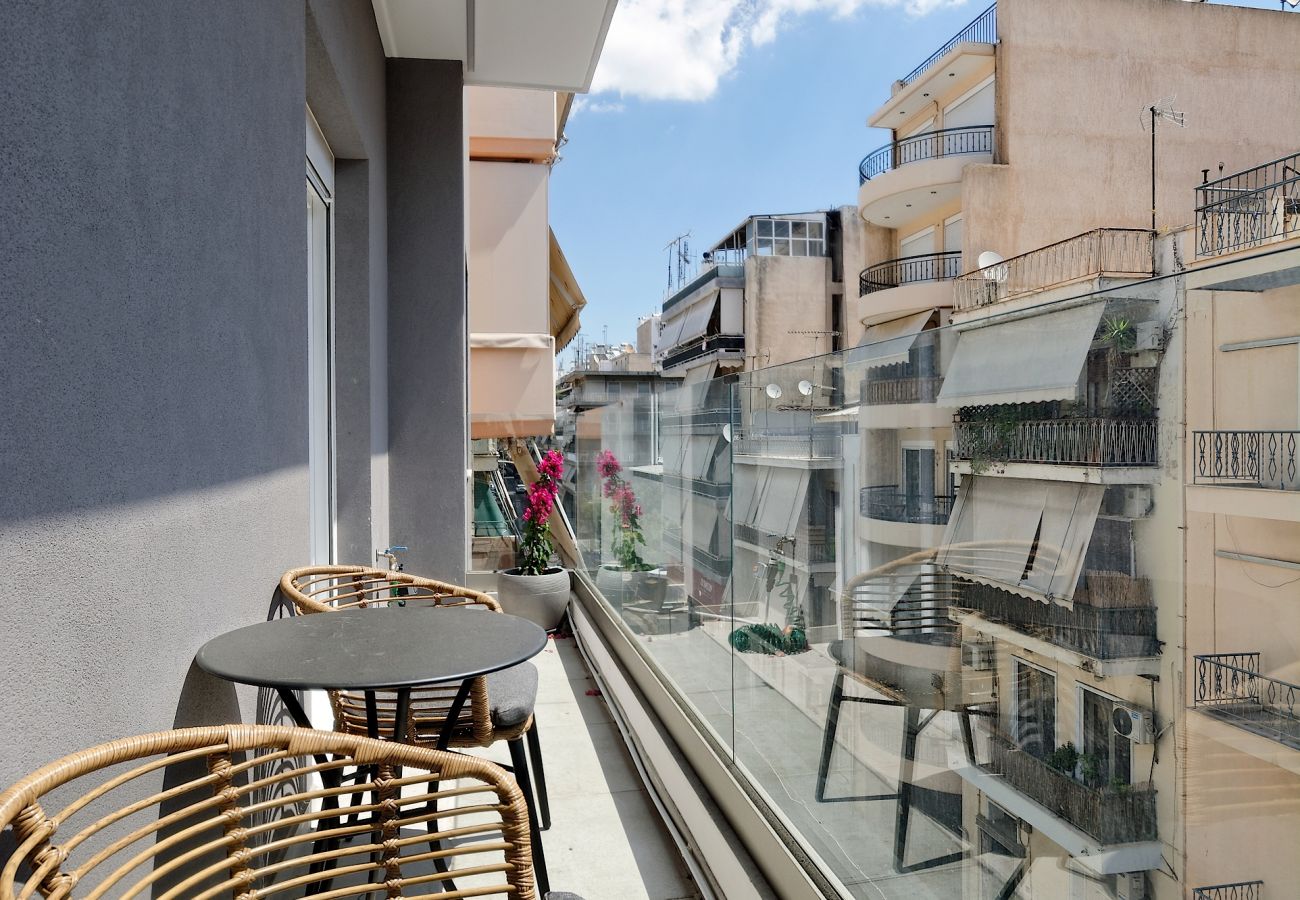 Apartment in Athens - Modern 4 Bedrooms Apartment in Athens ideal for groups