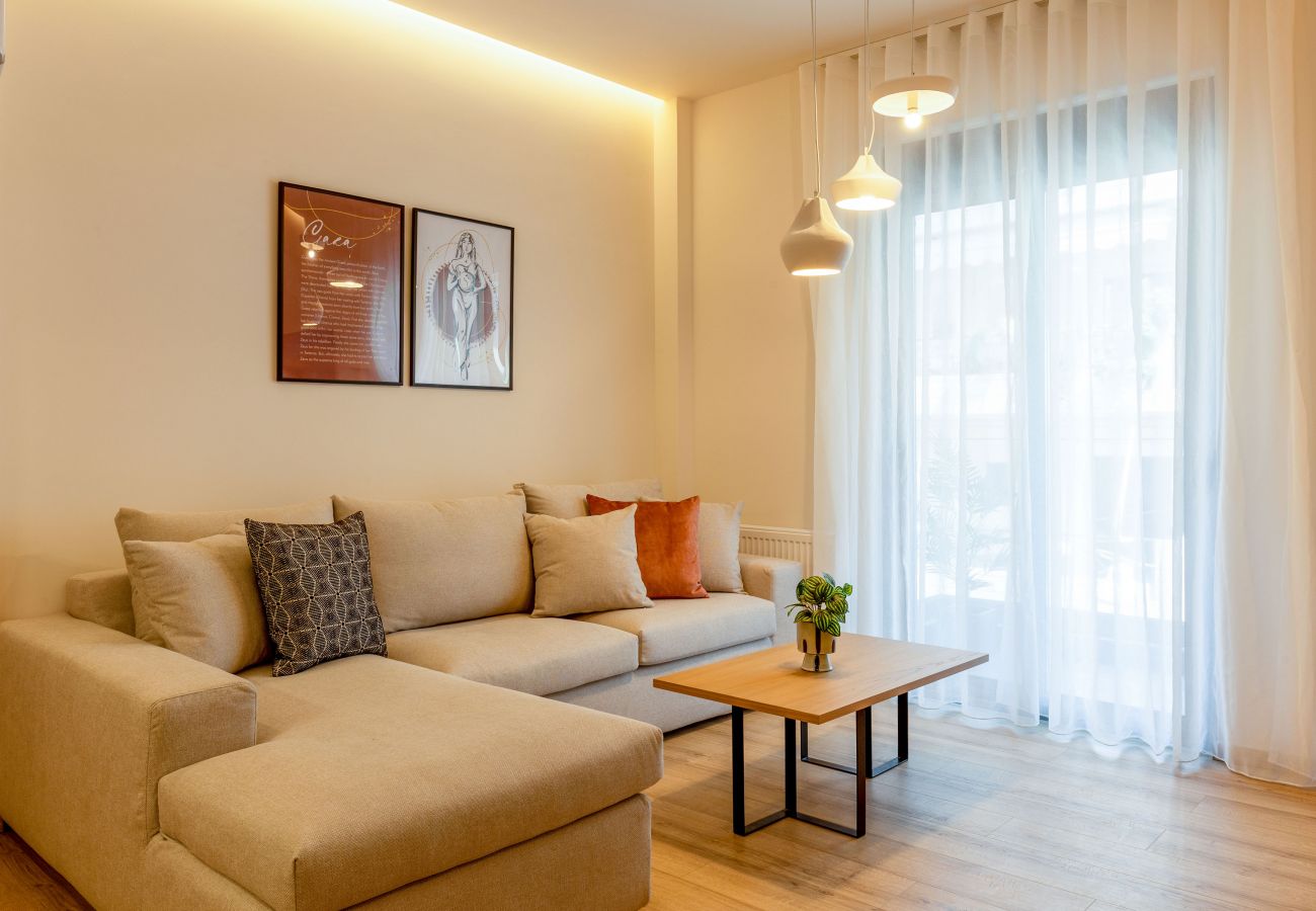 Apartment in Athens - Renovated 2 Bedroom Apartment near Filopappou Hill, Athens