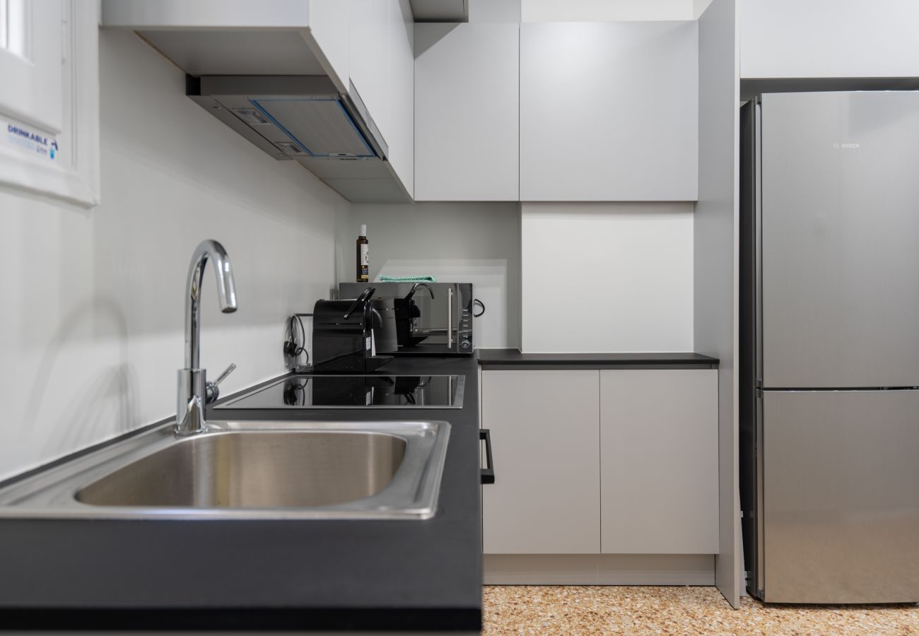 Apartment in Athens - KONIARI 66, 2b1b A1