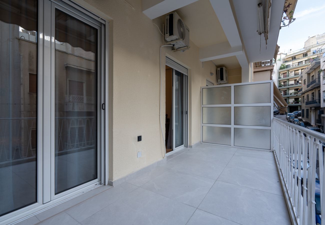 Apartment in Athens - Cozy Apartment w/balcony in Pagrati walk to center