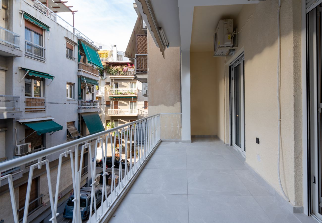 Apartment in Athens - Cozy Apartment w/balcony in Pagrati walk to center