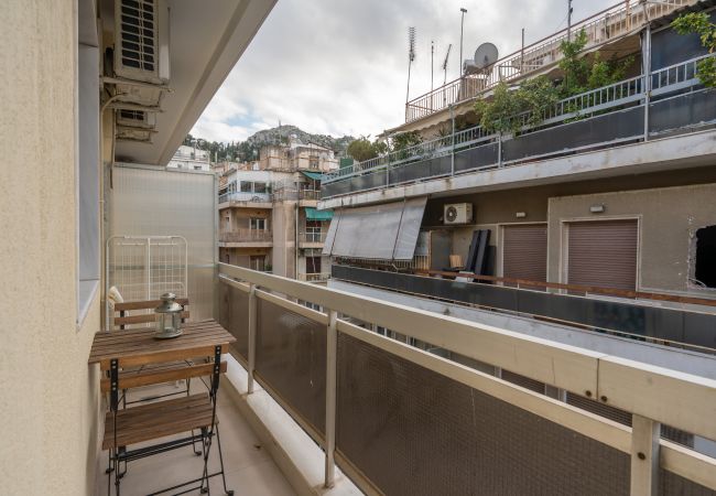 Apartment in Athens - Modern Apartment in Exarchia with Balcony