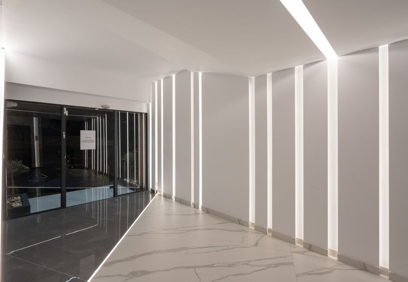 Apartment in Kallithea - Luxurious “The Edge” Penthouse with shared Gym