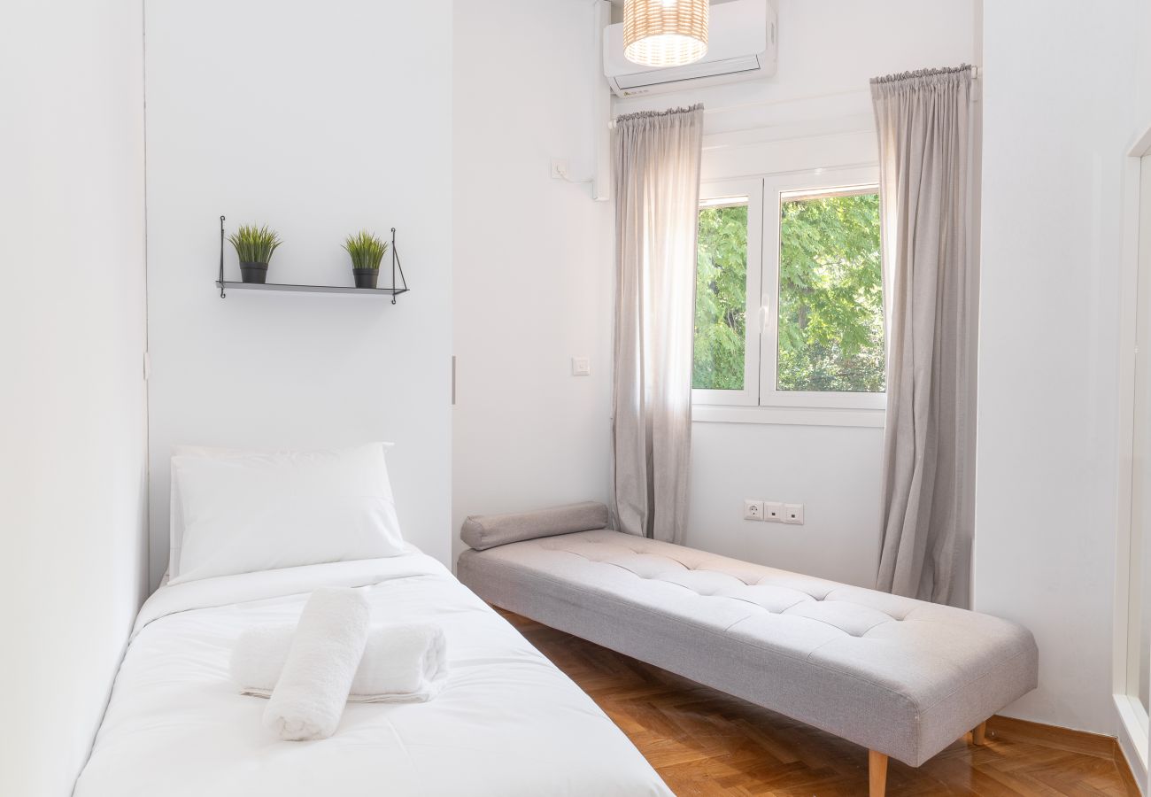 Apartment in Athens - Trendy 2 bedroom Apartment 5min to metro