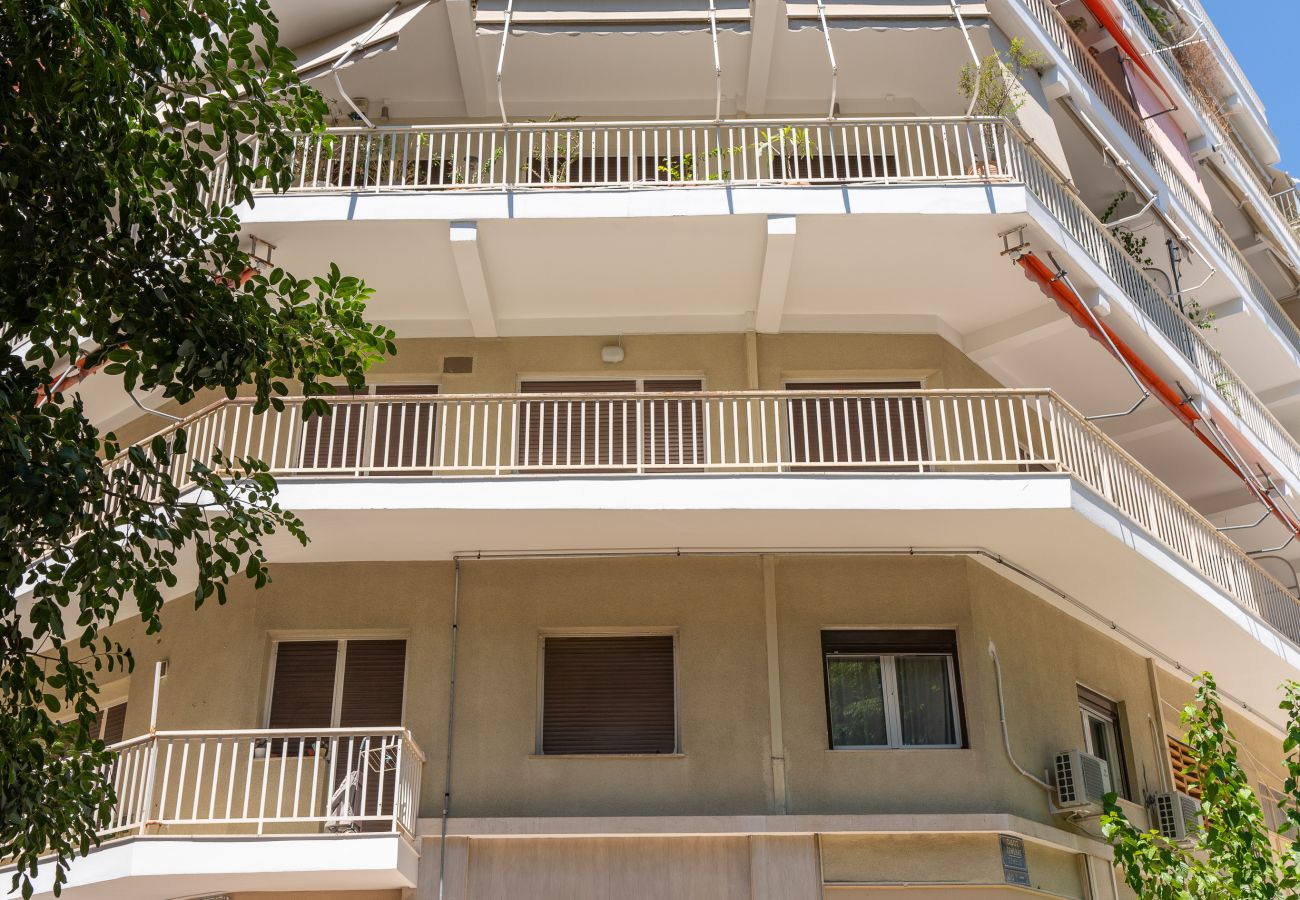 Apartment in Athens - Trendy 2 bedroom Apartment 5min to metro