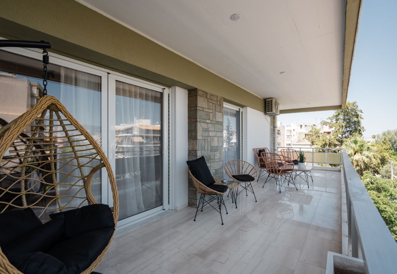 Apartment in Palaio Faliro - Luxury 4 bedrooms Apartment Near Flisvos Marina