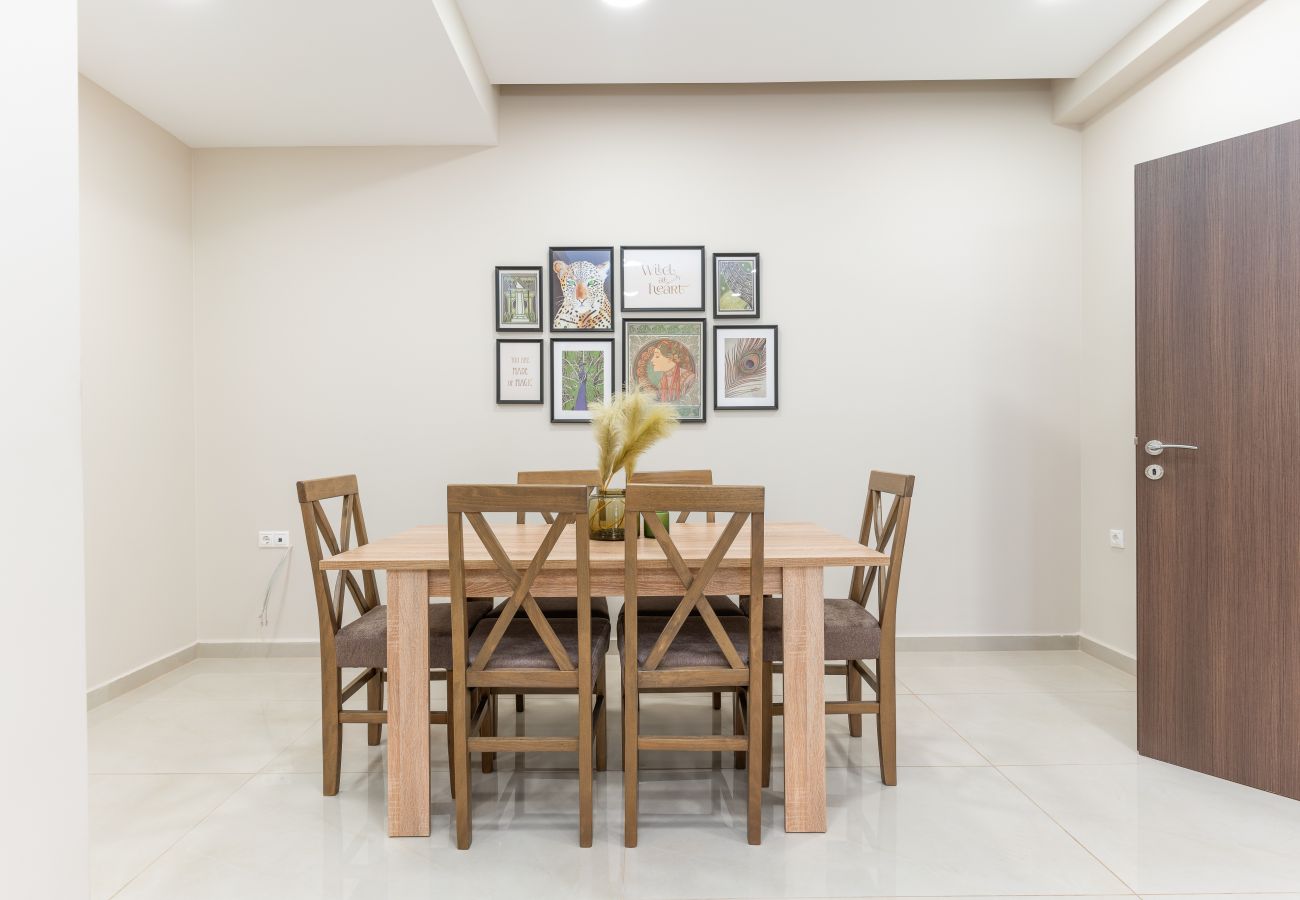 Apartment in Athens - Modern Athens Apartment, 15 mins walk to center