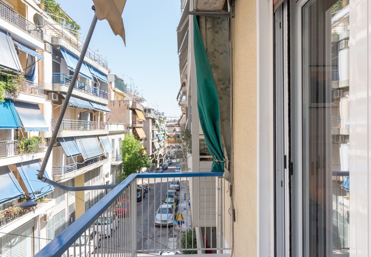 Apartment in Athens - Sunny Apartment in Center, short walk to Acropolis