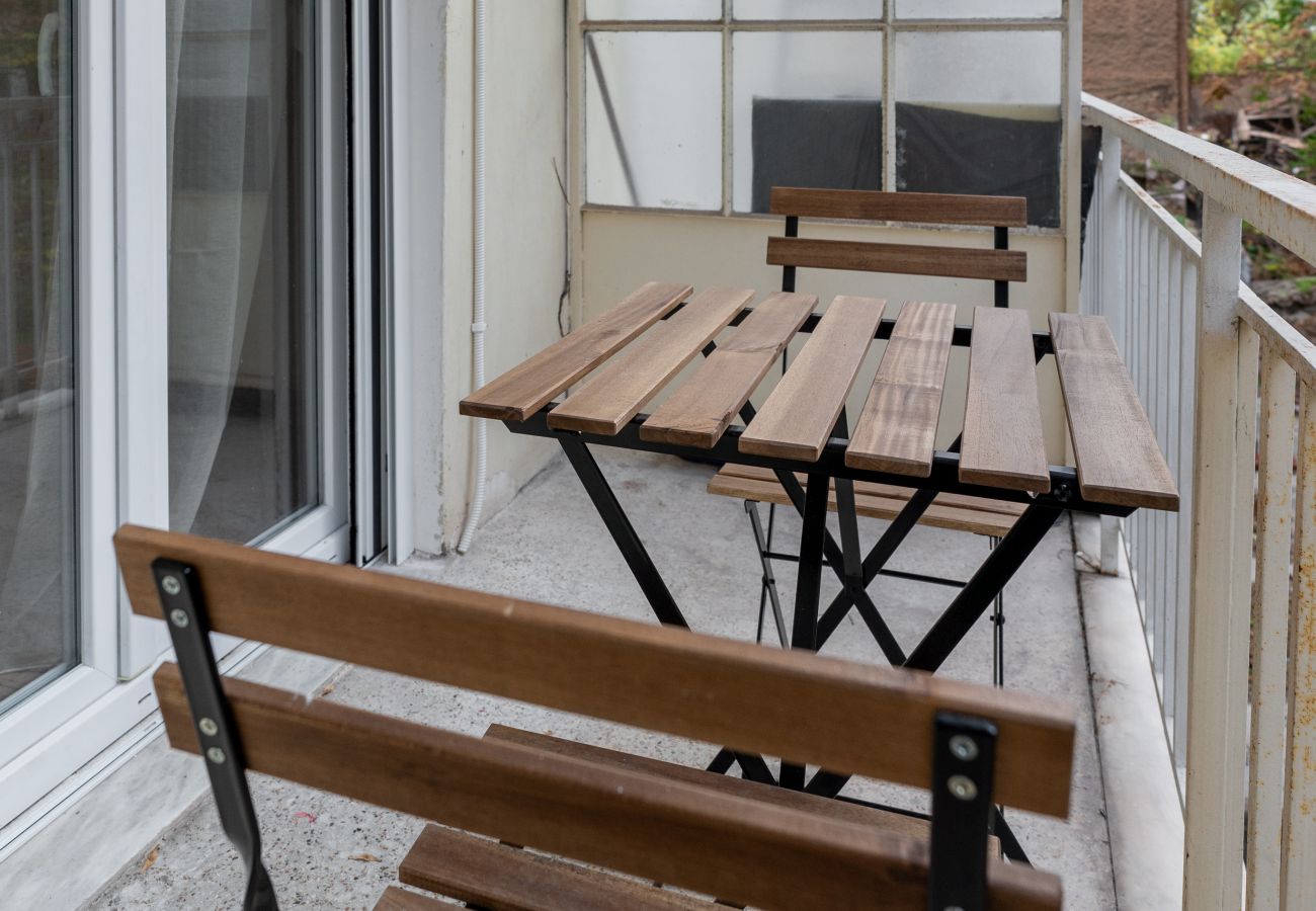 Apartment in Athens - Urban Studio in Athens, 10 mins walk to Acropolis