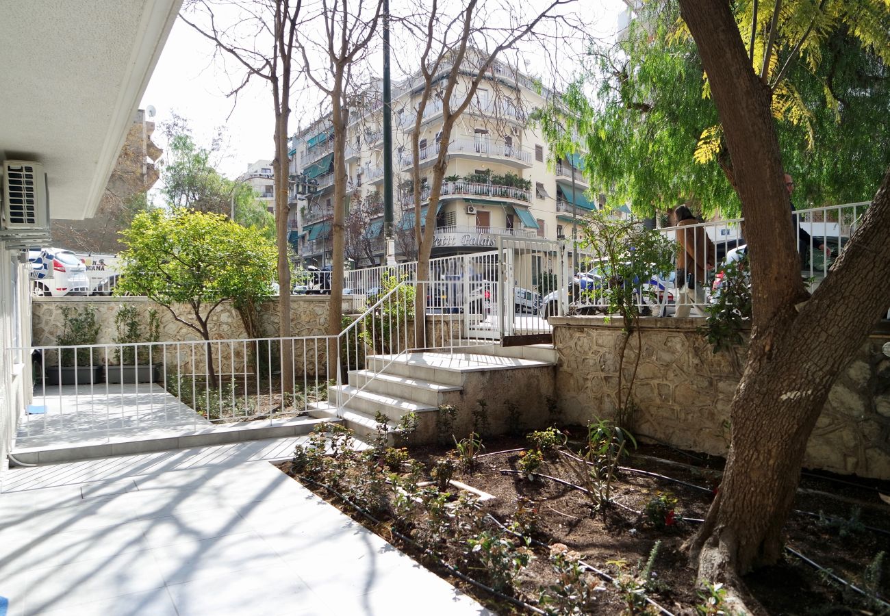 Apartment in Athens - Colorful Design Apartment in the City of Athens