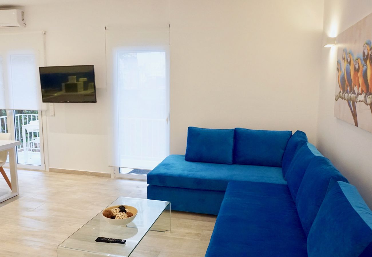 Apartment in Athens - Modern & Central Apartment in Athens with Wifi