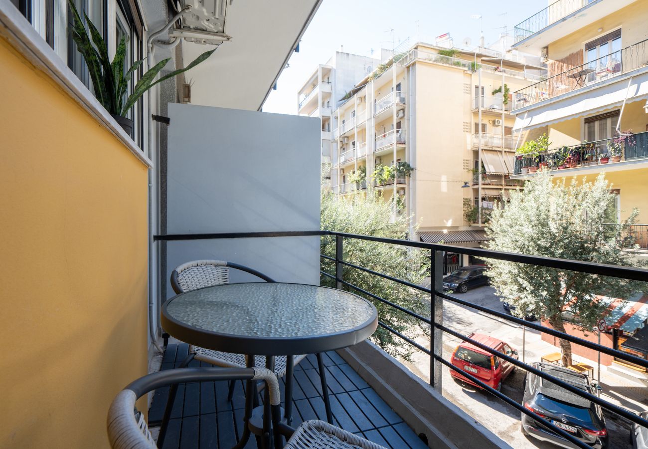 Apartment in Athens - Cozy Apartment in Athens with Balcony and Wifi