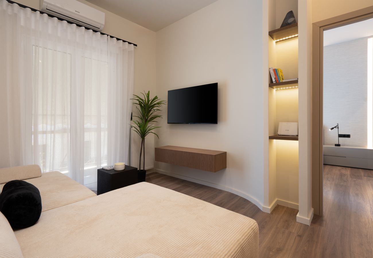 Apartment in Athens - Luxury Apartment in Athens with Wi-fi & Balcony