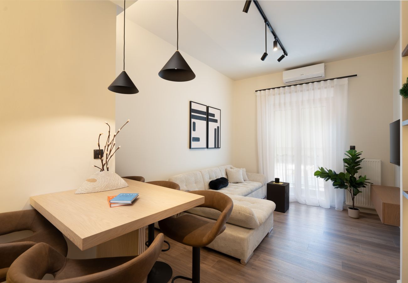 Apartment in Athens - City Modern Apartment w/th Wi-fi and Balcony