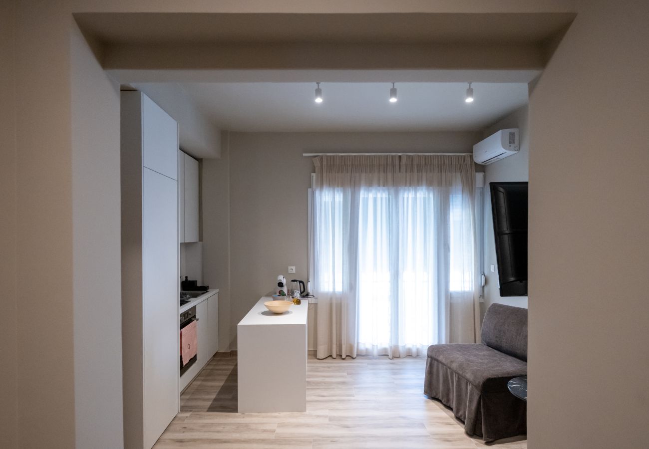 Apartment in Athens - Modern Apartment n Exarchia with Balcony & Gym