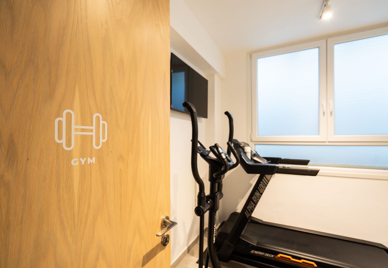 Studio in Athens - Charming Studio in Exarchia with Gym & Laundry